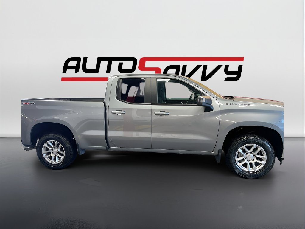 Used 2025 Chevrolet Silverado 1500 LT w/ LPO, Liner Protection Package AWD/4WD image 8