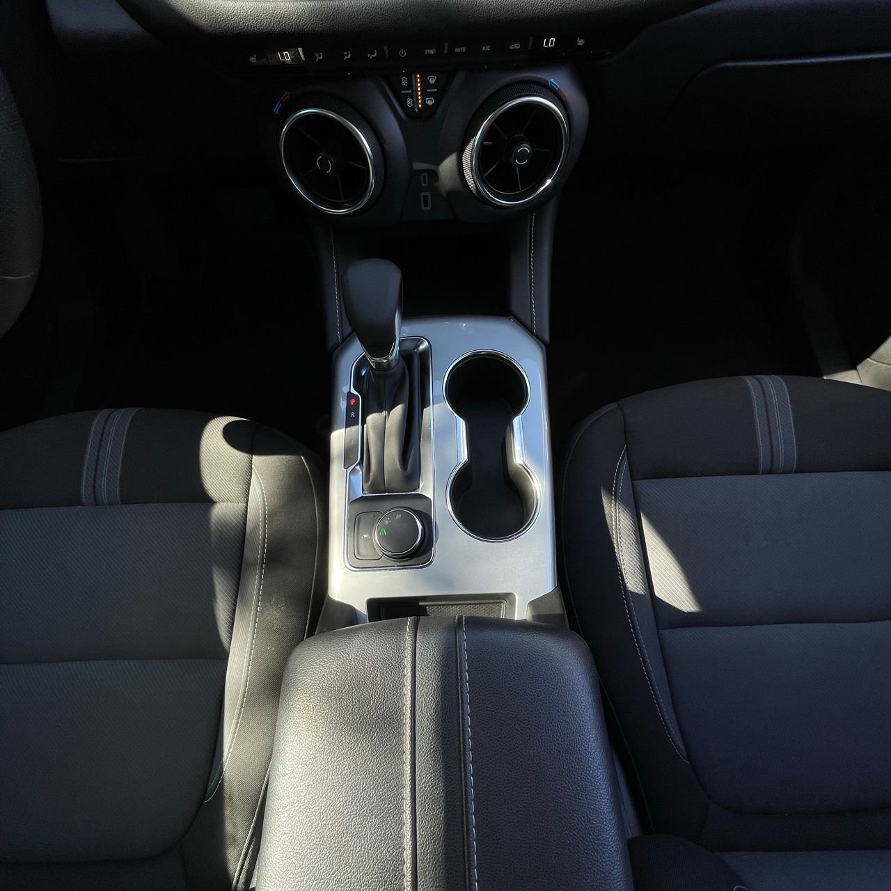 Used 2025 Chevrolet Blazer LT image 19