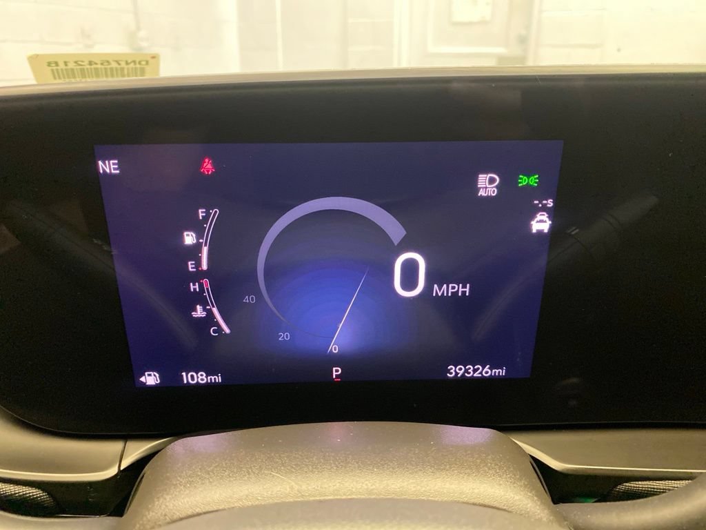Used 2025 Buick Envista Sport Touring w/ Convenience I Package FWD image 14