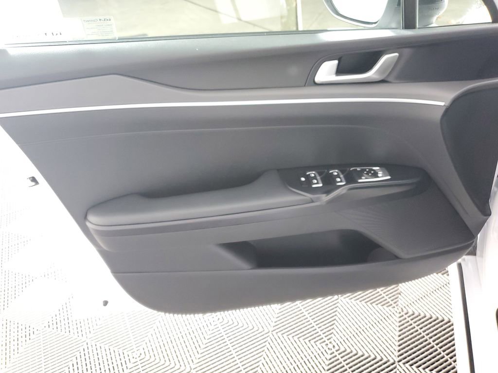 Used 2022 Kia K5 GT-Line image 27