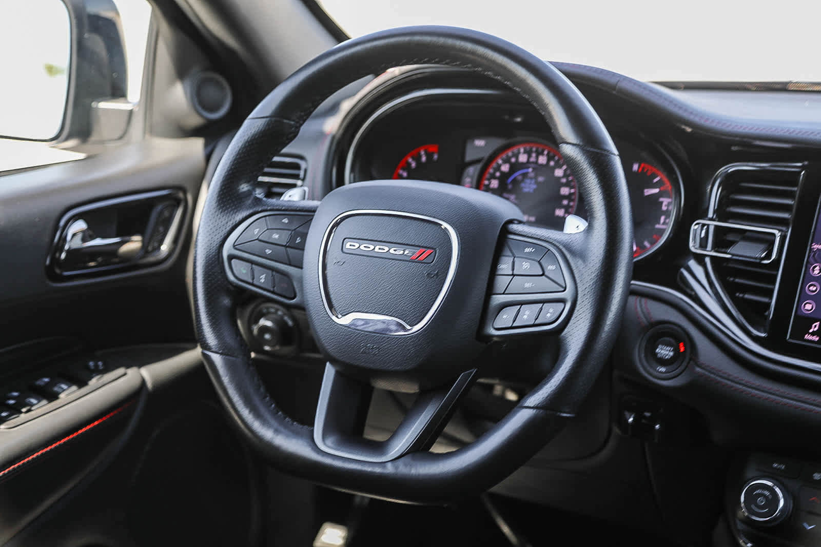 Used 2023 Dodge Durango GT image 15