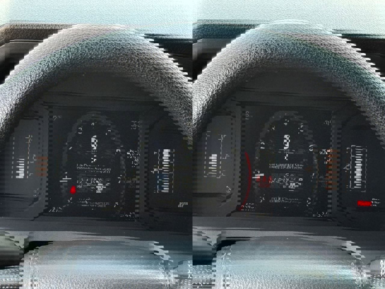 Used 2025 Toyota Tacoma SR image 15