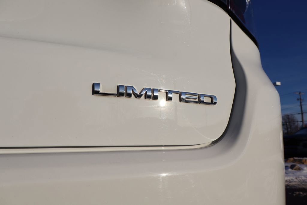 Used 2024 Jeep Compass Limited image 30