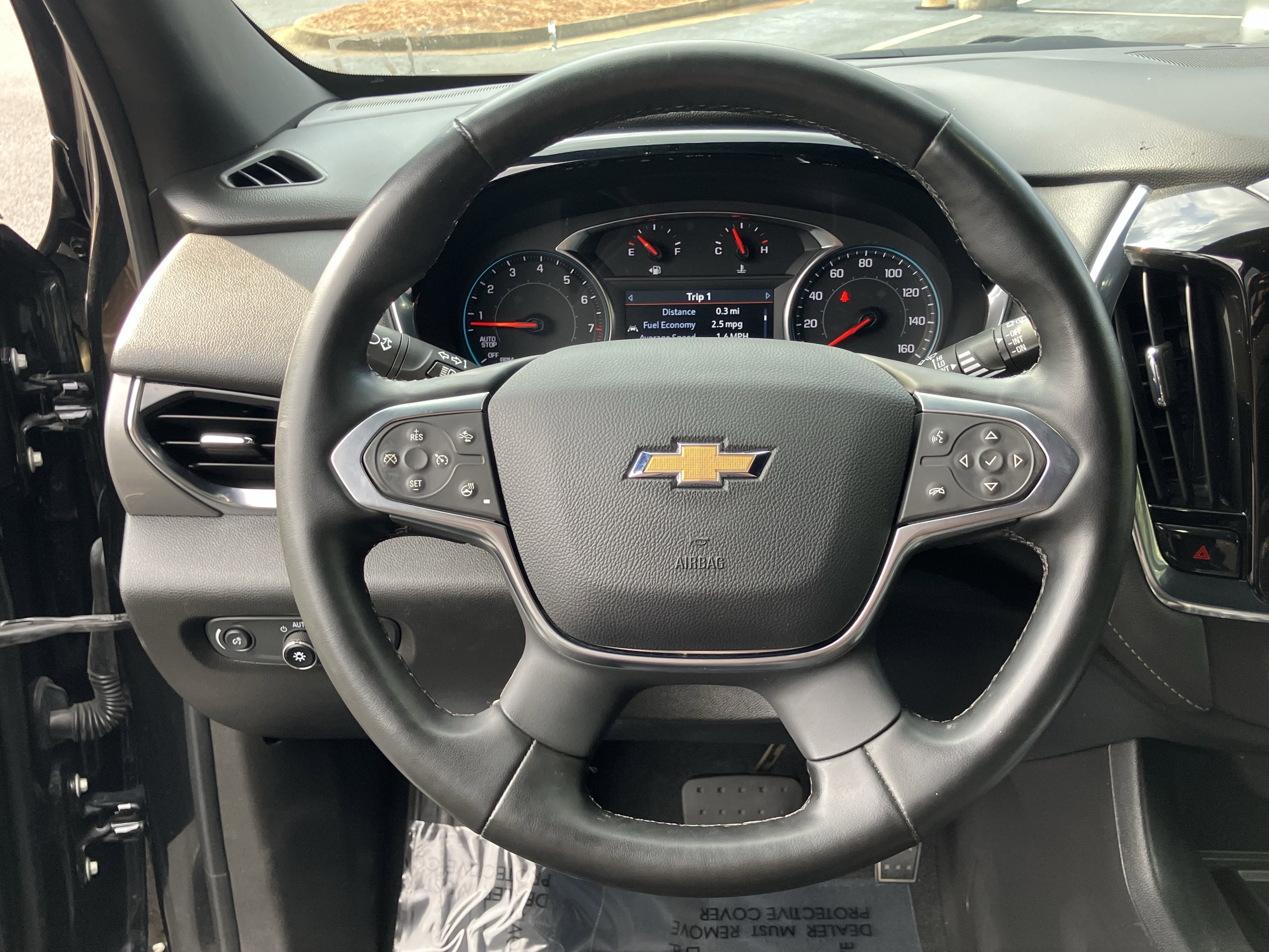 Used 2023 Chevrolet Traverse LT image 20