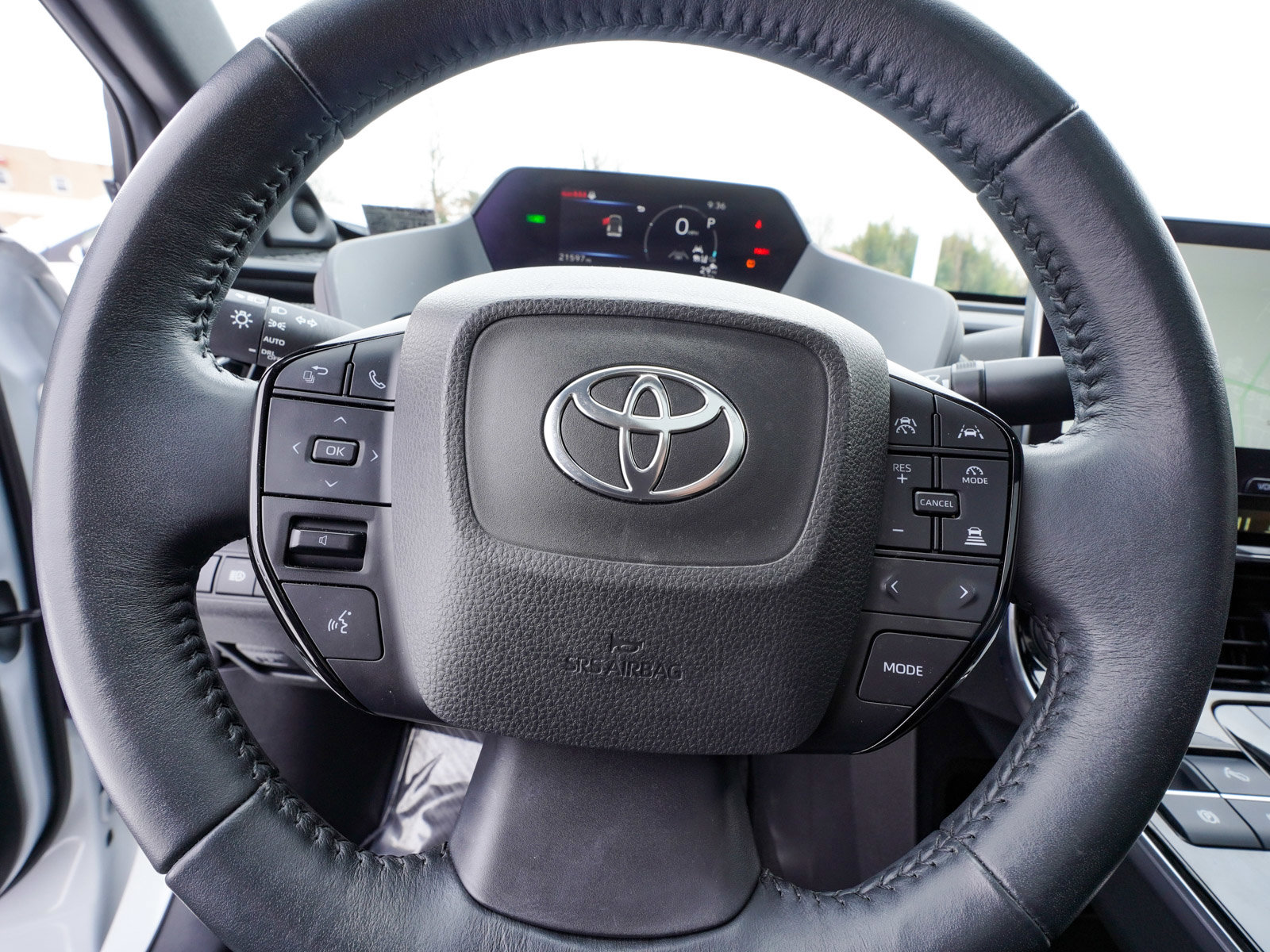 Used 2023 Toyota bZ4X Limited image 23