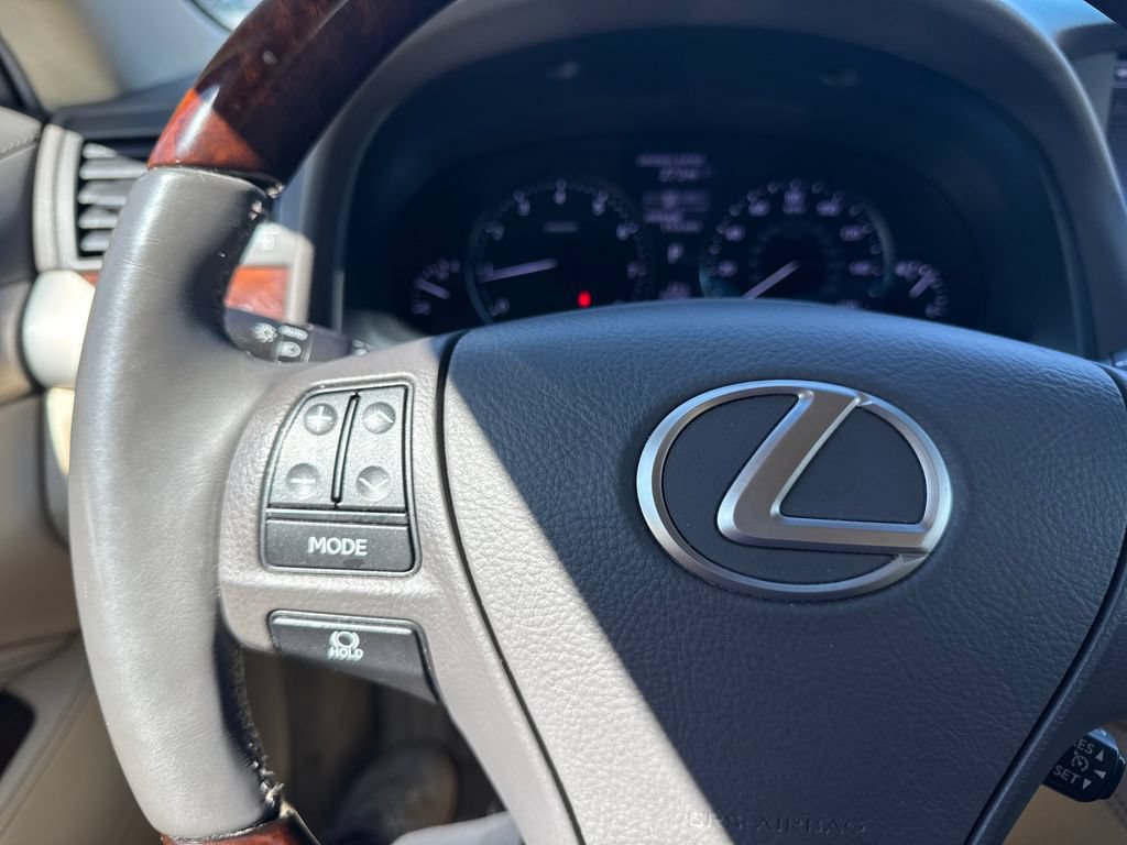Used 2014 Lexus LS 460 w/ Comfort Package RWD image 36