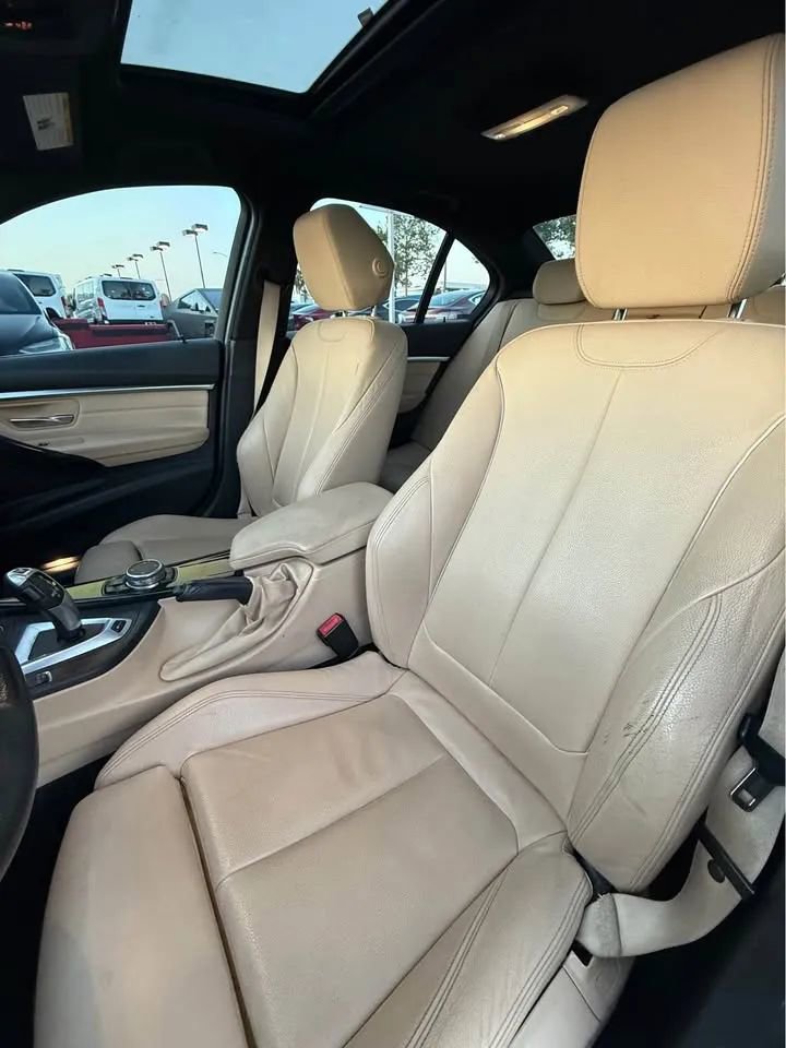 Used 2017 BMW 330e RWD image 9