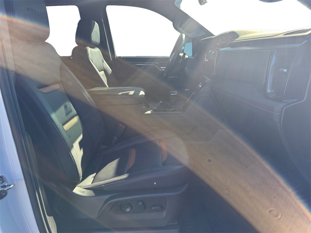 Used 2024 GMC Sierra 1500 AT4 w/ Technology Package image 15