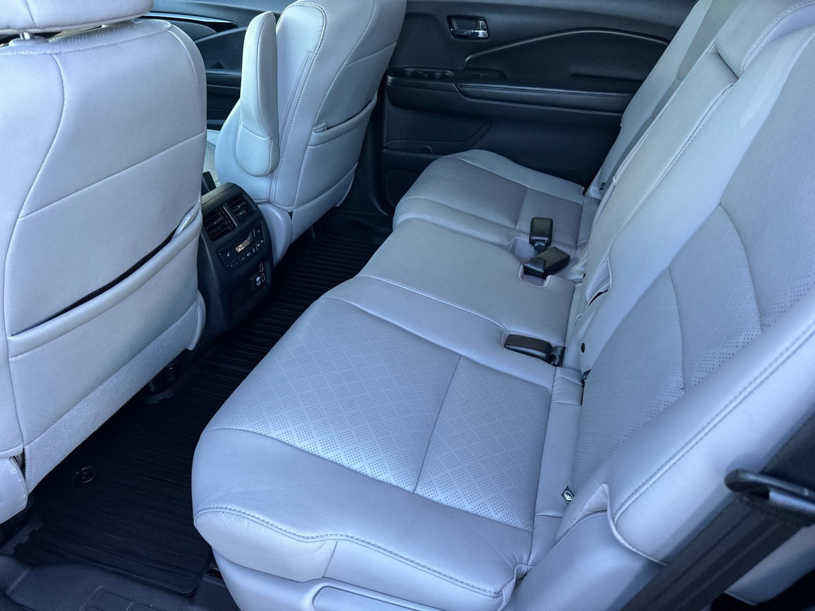 Used 2020 Honda Passport Elite image 11