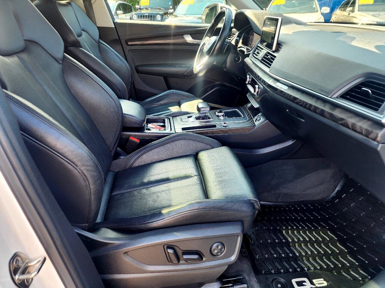 Used 2018 Audi Q5 2.0T Premium Plus w/ Premium Plus Package image 34