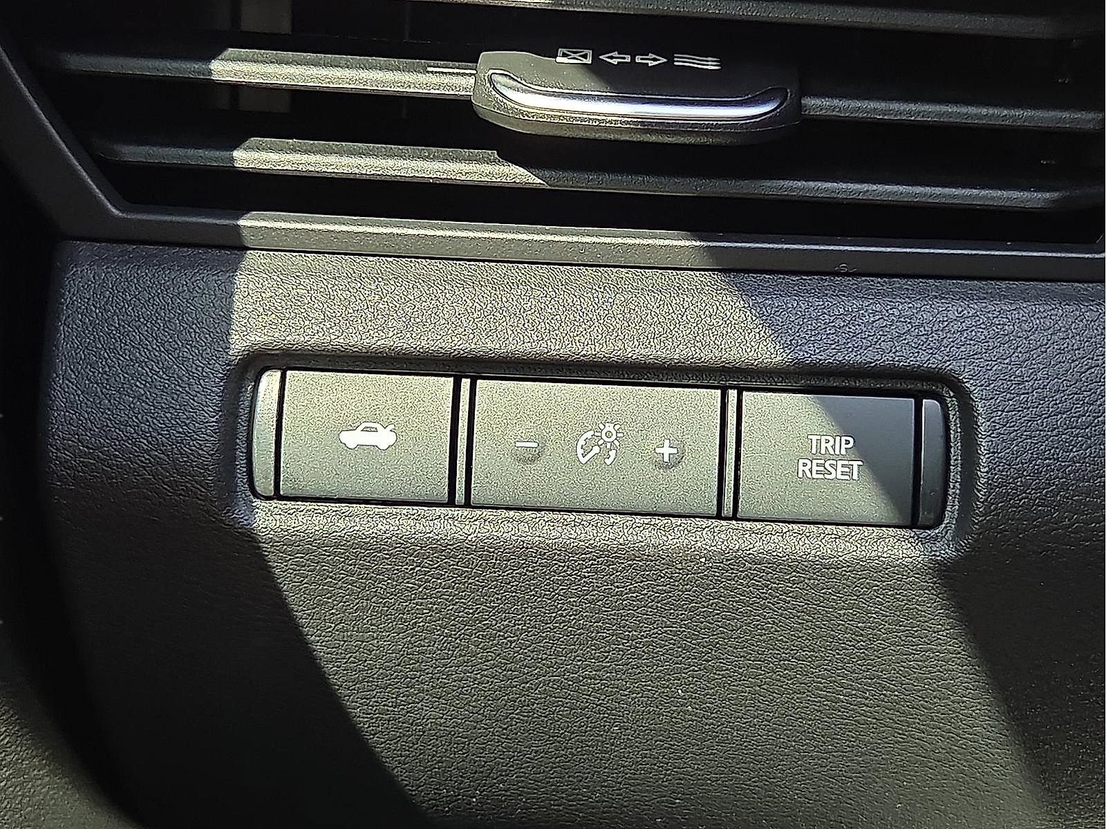 Used 2024 Nissan Altima 2.5 S image 22