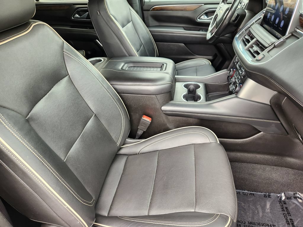 Used 2021 Chevrolet Suburban Premier AWD/4WD image 5