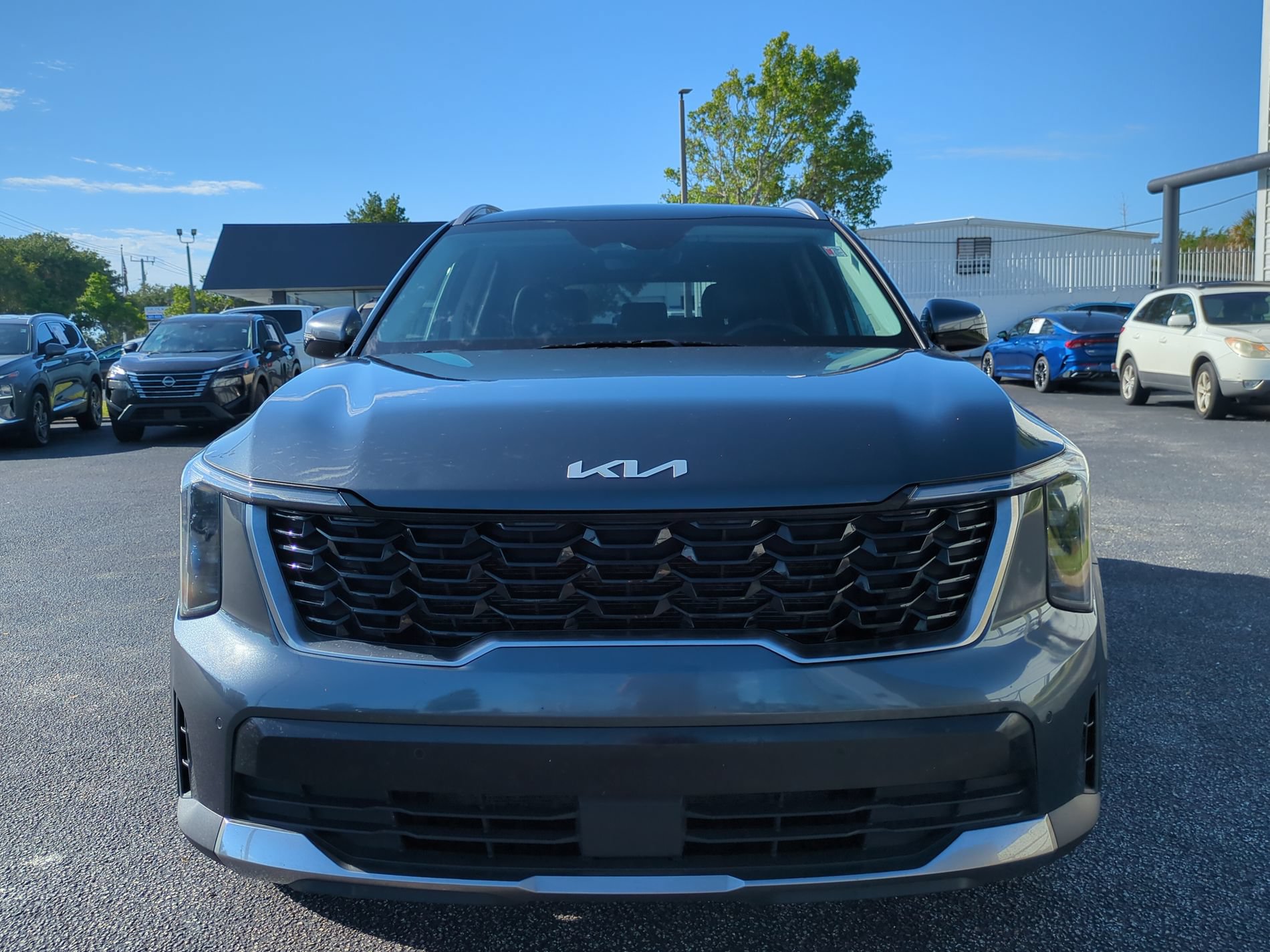 Used 2024 Kia Sorento S AWD/4WD image 9