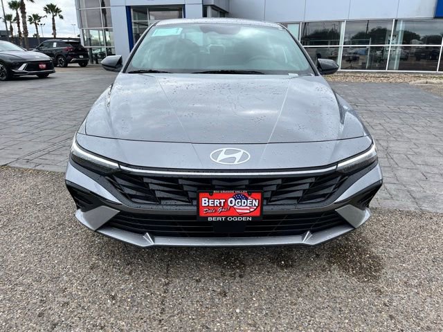 New 2026 Hyundai Elantra SEL Sport Premium FWD image 2