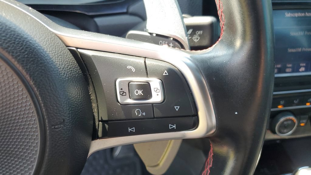 Used 2017 Volkswagen Jetta GLI FWD image 13