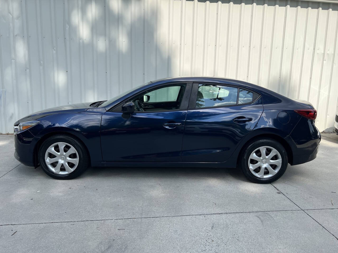 Used 2017 MAZDA MAZDA3 Sport FWD image 6