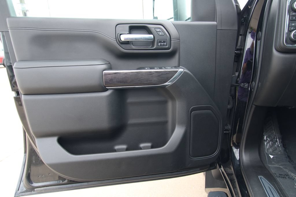 Used 2023 Chevrolet Silverado 2500 LTZ w/ LTZ Plus Package AWD/4WD image 39
