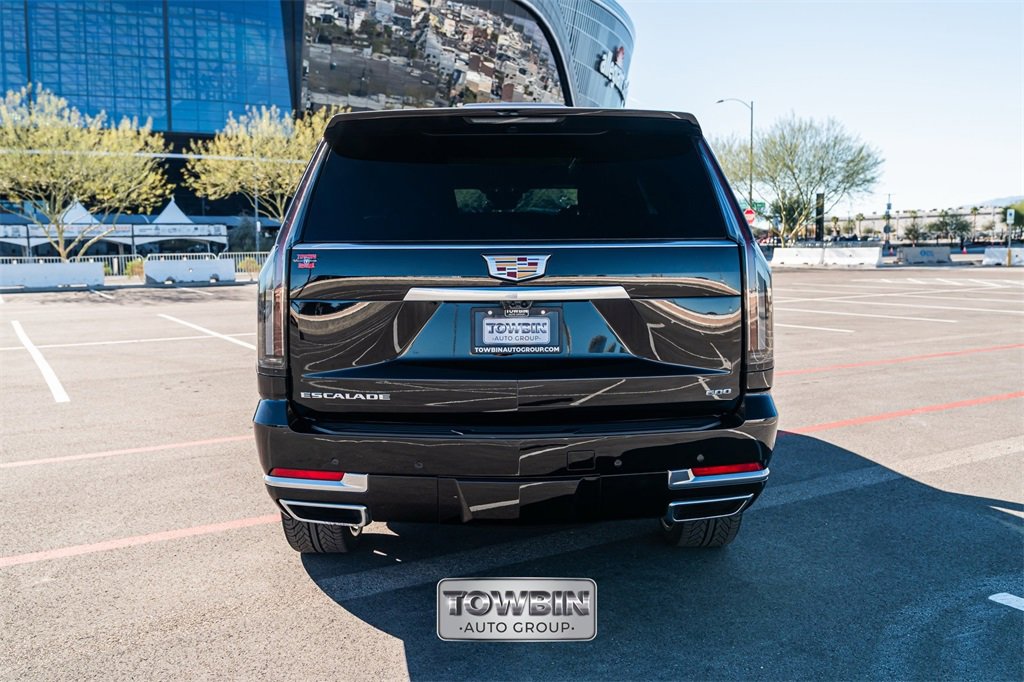 Used 2025 Cadillac Escalade Premium Luxury image 57