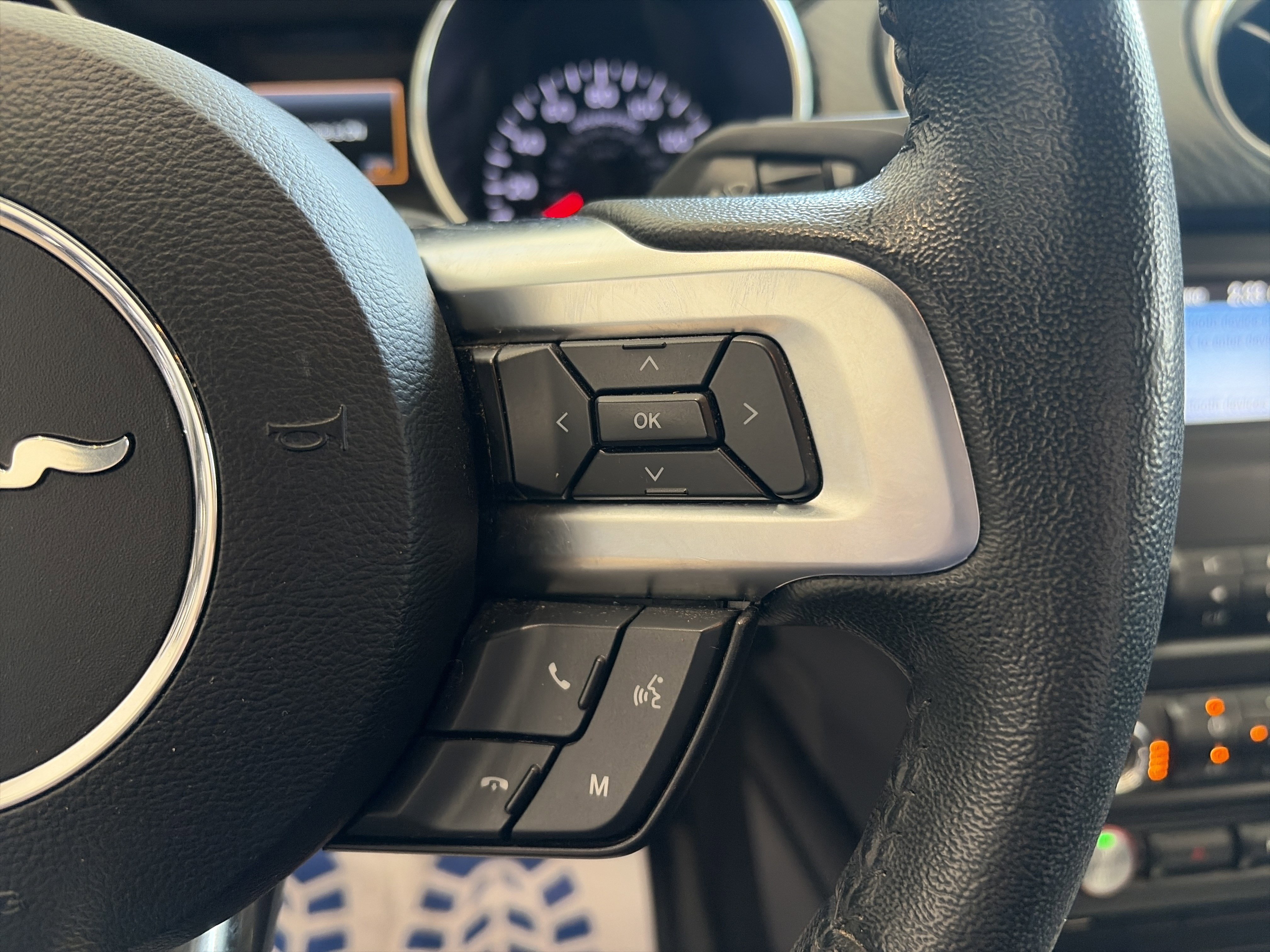 Used 2019 Ford Mustang Coupe RWD image 27