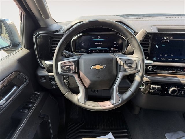 Used 2024 Chevrolet Silverado 1500 LT w/ Leather Package image 12