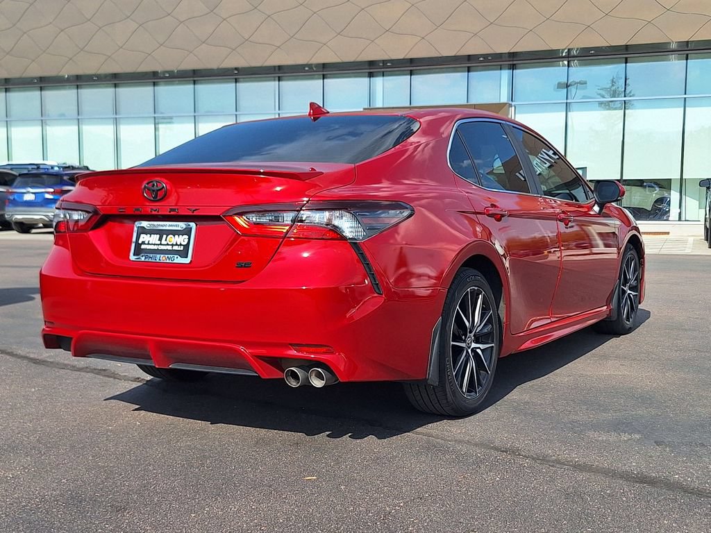 Used 2024 Toyota Camry SE FWD image 3