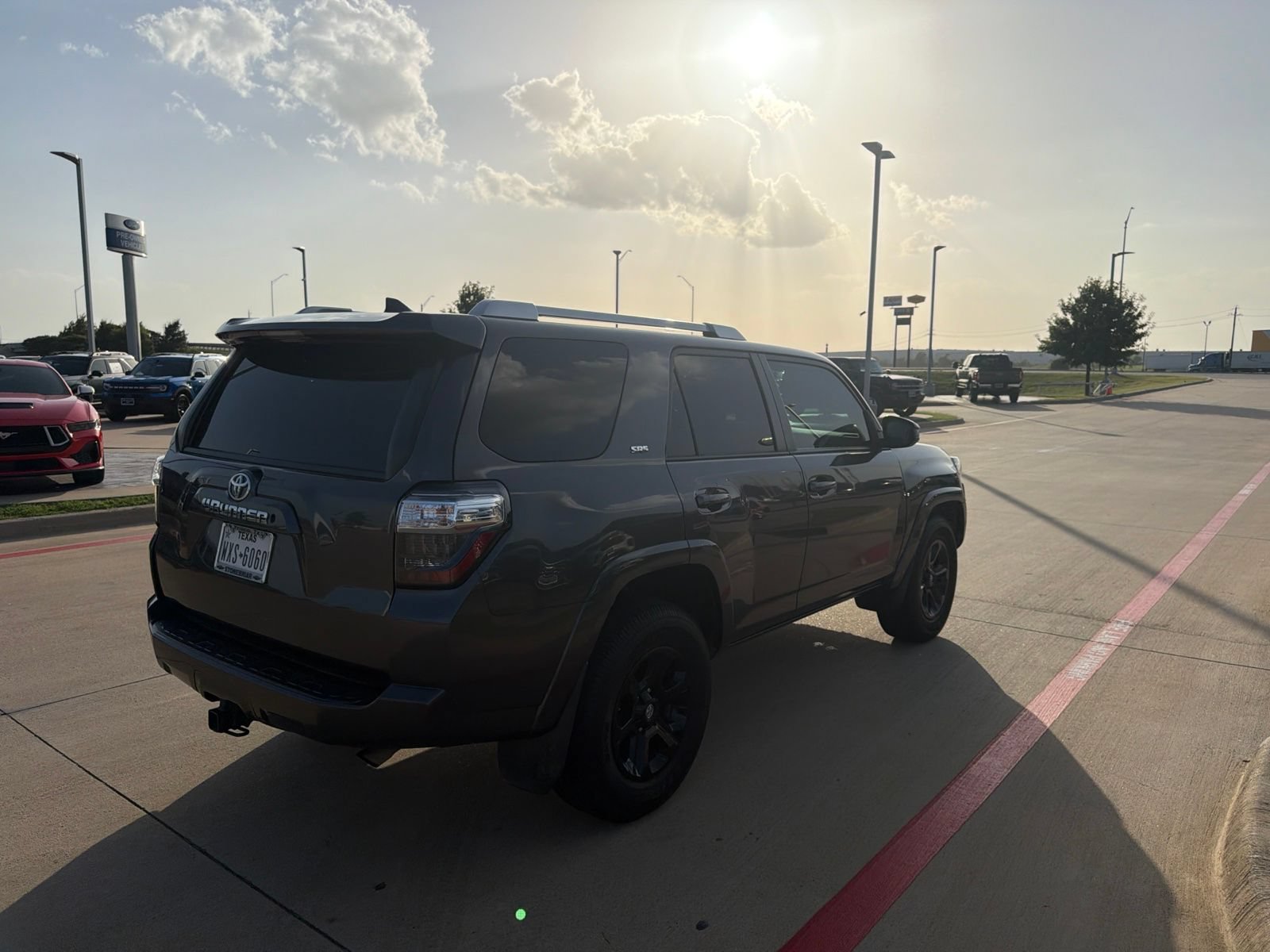 Used 2017 Toyota 4Runner SR5 RWD image 10