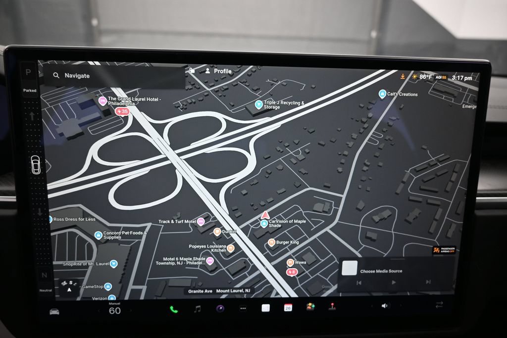 Used 2022 Tesla Model S Plaid AWD/4WD image 18