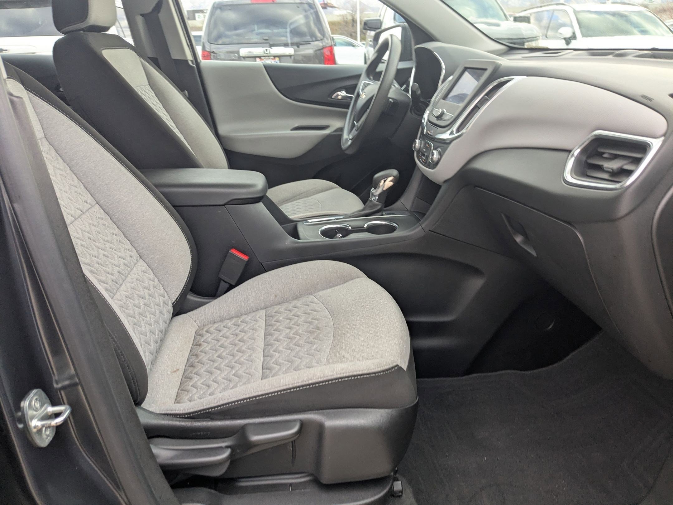 Used 2022 Chevrolet Equinox LS image 20