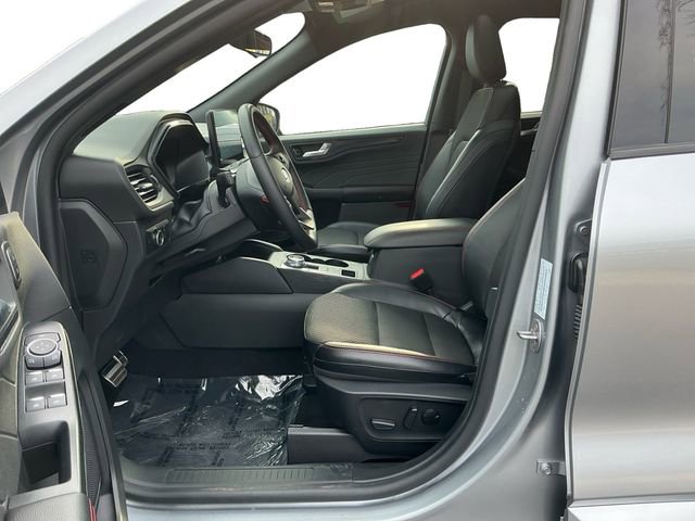Certified 2024 Ford Escape ST-Line Select w/ Tech Pack #2 image 10