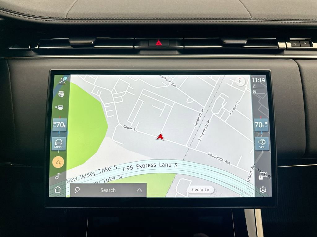 Certified 2024 Land Rover Range Rover Sport SE image 29