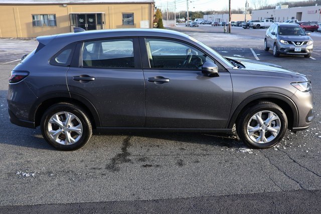 Certified 2025 Honda HR-V LX image 9