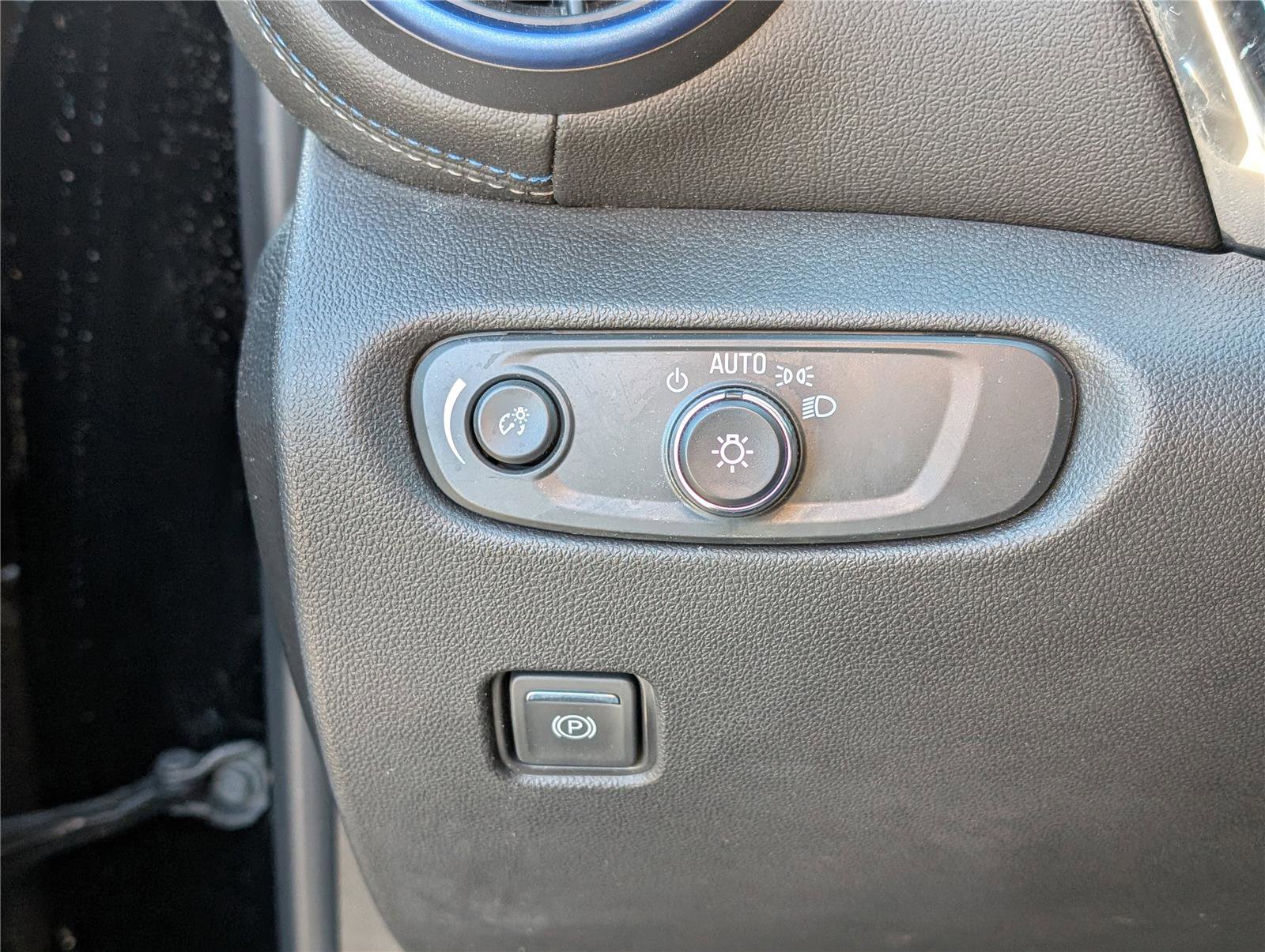 Used 2024 Chevrolet Blazer RS w/ Driver Confidence II Package image 21