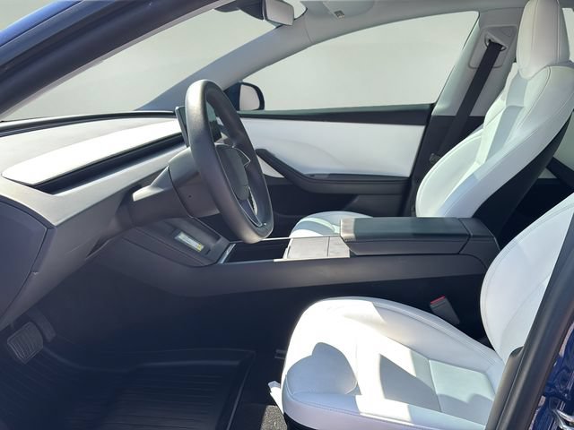 Used 2024 Tesla Model 3 Standard Range RWD image 17