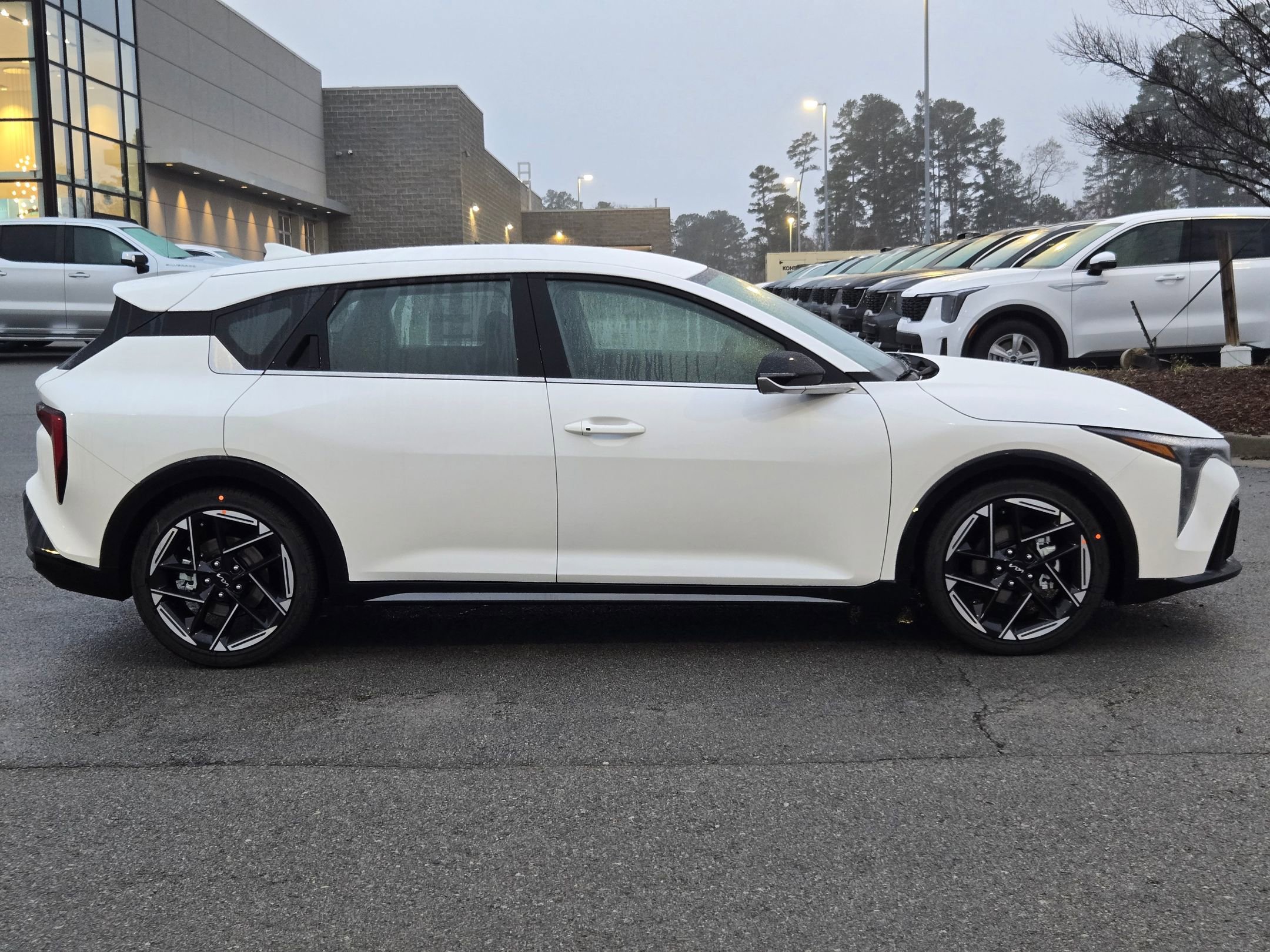 New 2026 Kia K4 GT-Line FWD image 8