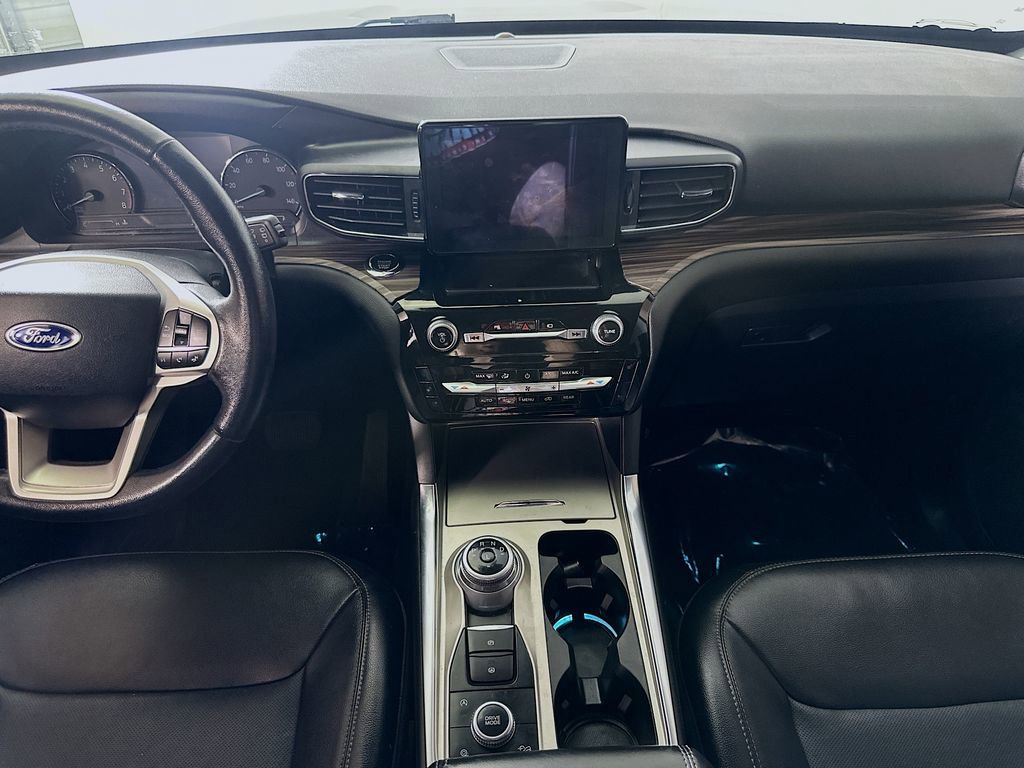 Used 2021 Ford Explorer Limited w/ Equipment Group 301A image 19