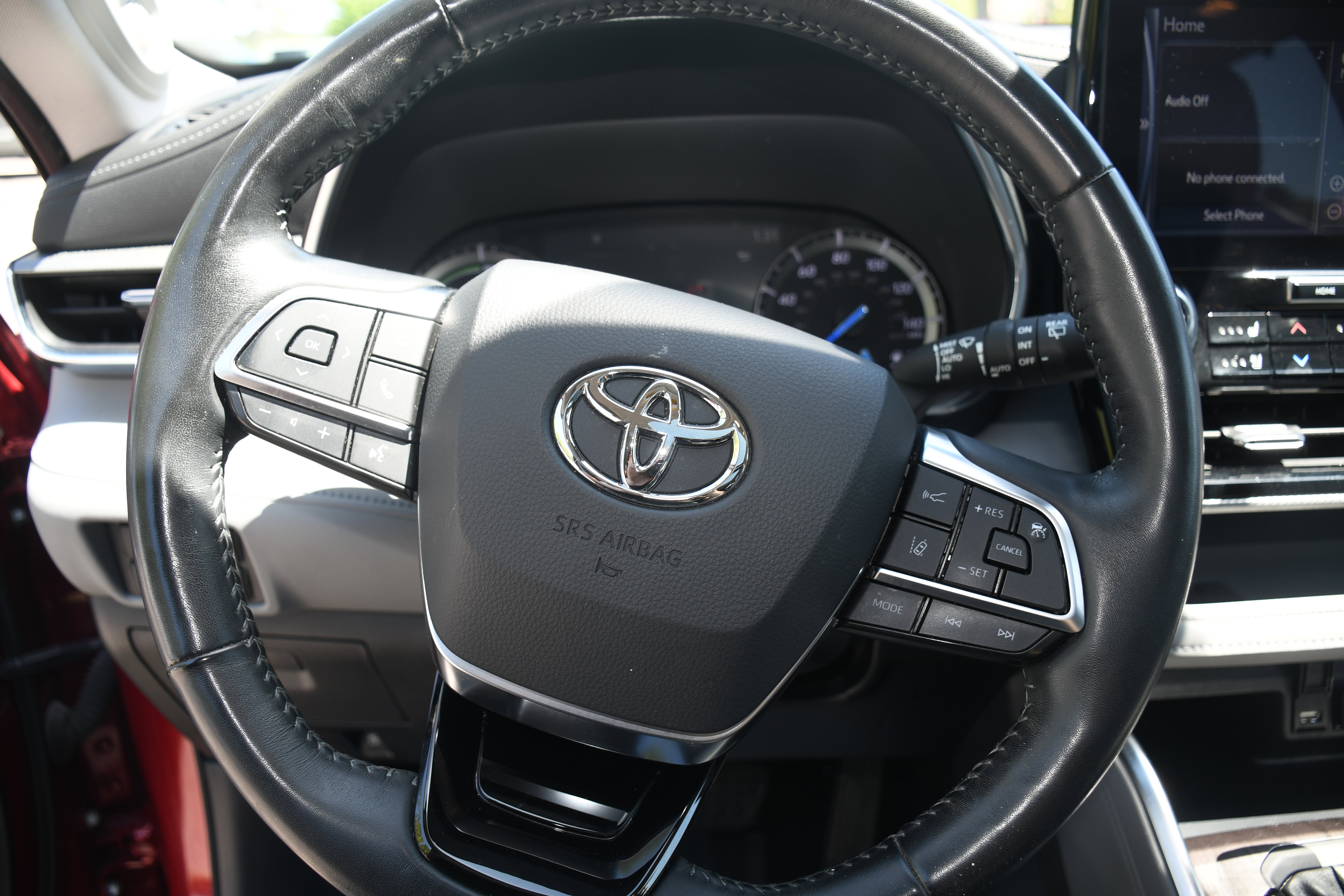Used 2021 Toyota Highlander Platinum image 14