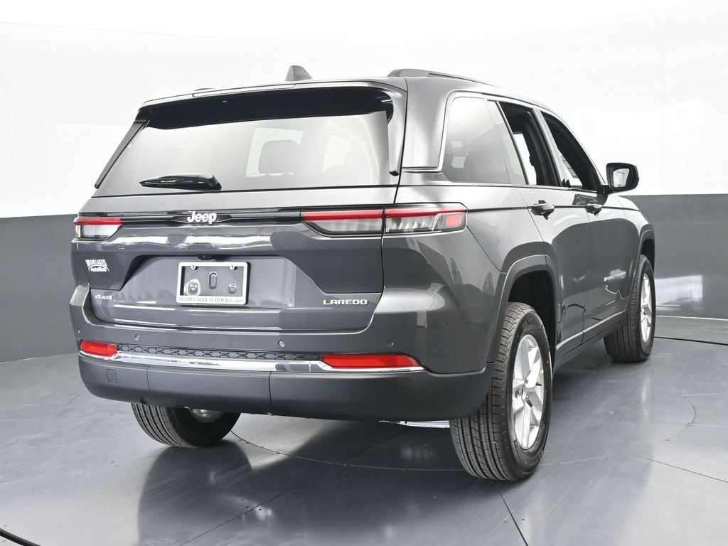 New 2026 Jeep Grand Cherokee Laredo X AWD/4WD image 5