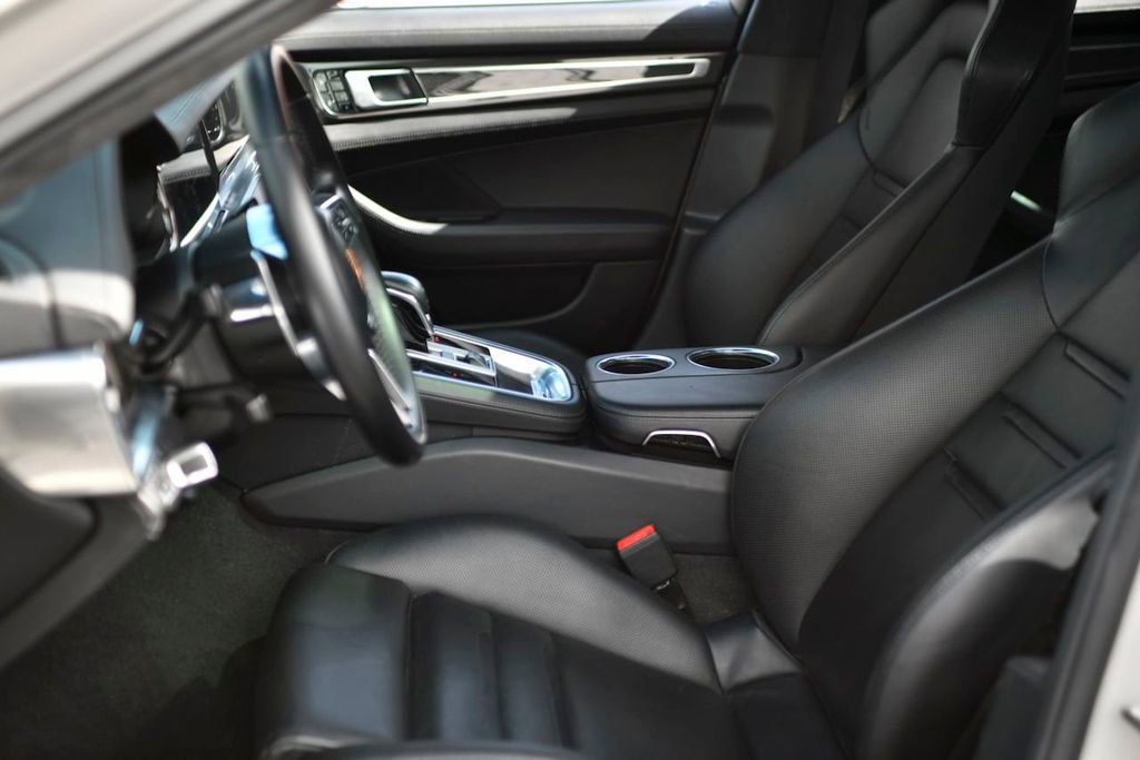Used 2018 Porsche Panamera Turbo S image 29