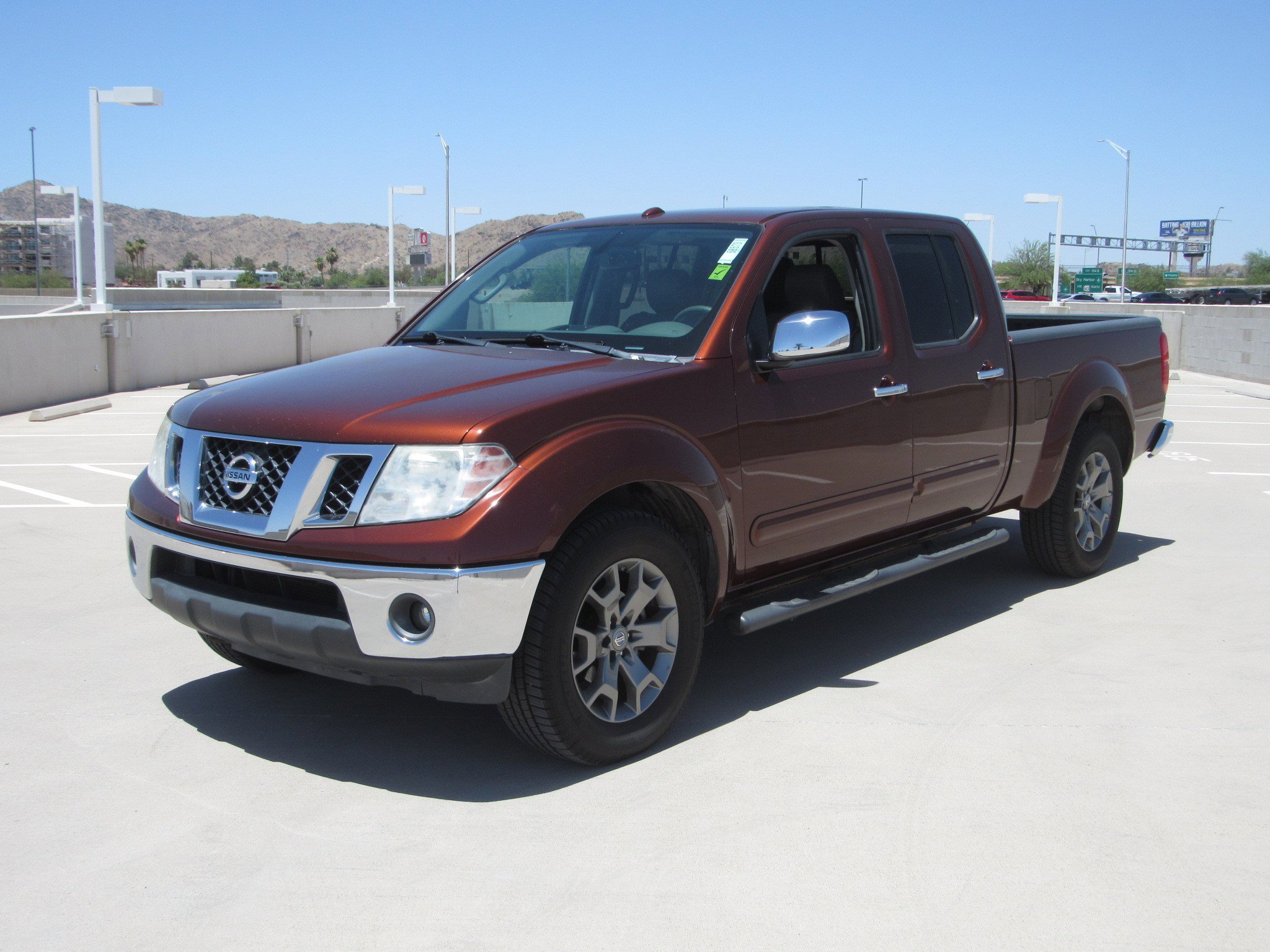 Used 2017 Nissan Frontier SL w/ Moonroof Package AWD/4WD image 1