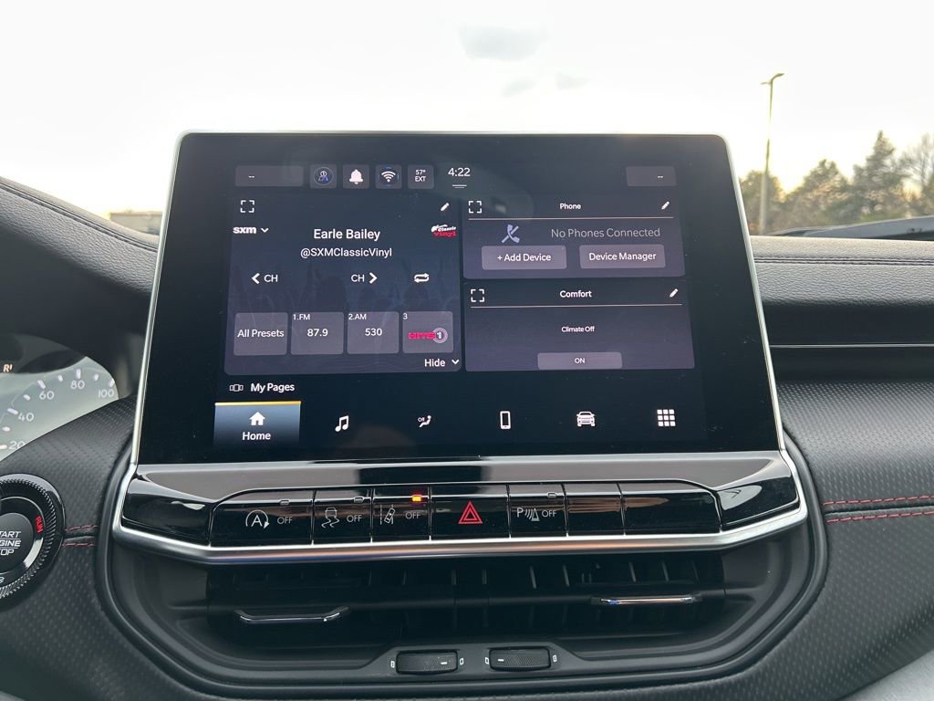 Used 2025 Jeep Compass Trailhawk image 15