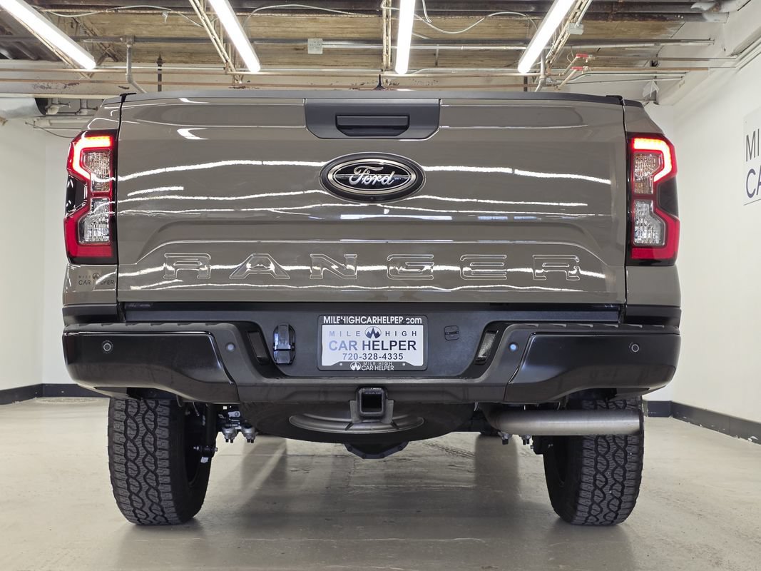 Used 2025 Ford Ranger Lariat w/ Black Appearance Package AWD/4WD image 10
