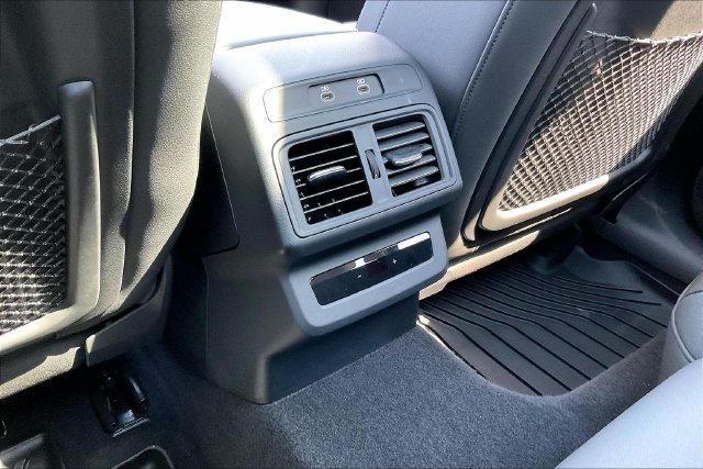 Used 2025 Audi Q5 Premium Plus w/ Premium Plus AWD/4WD image 32