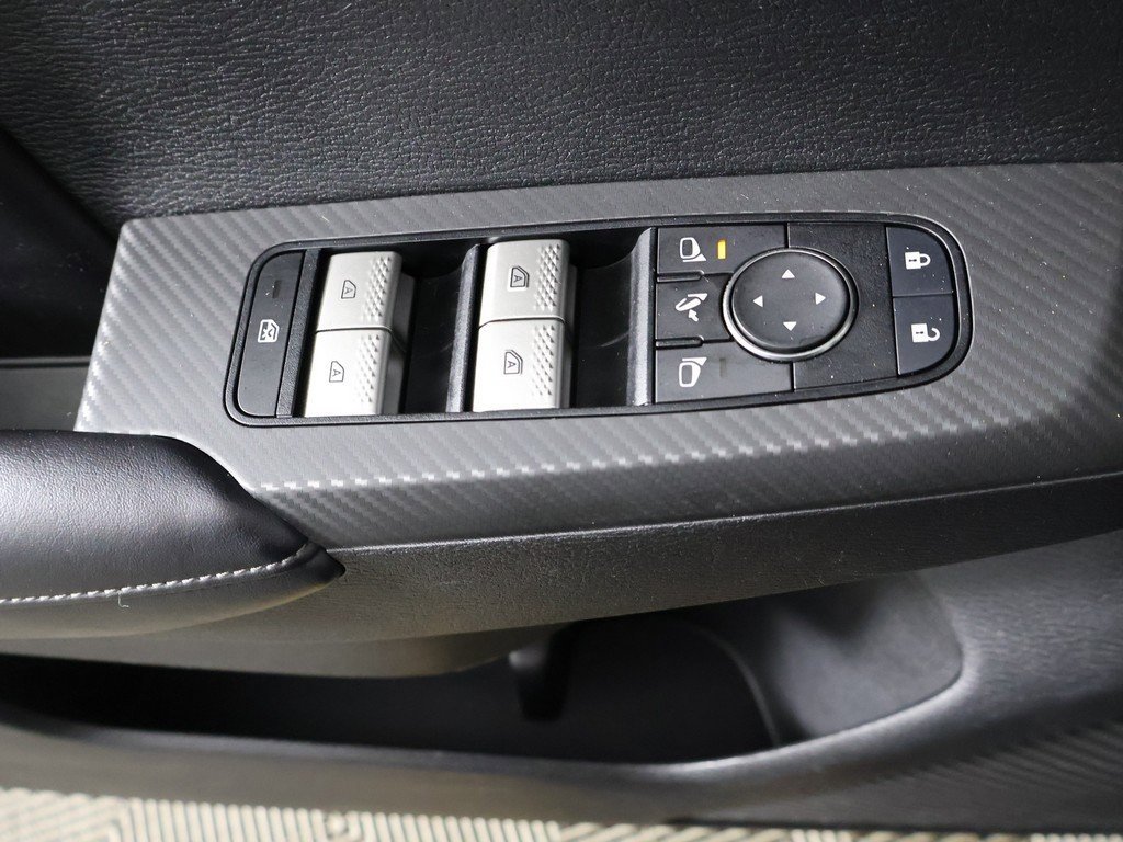 Used 2024 Mitsubishi Outlander SE image 40