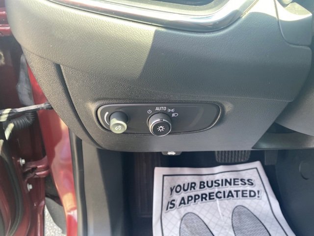 Used 2021 Chevrolet Equinox LT image 19