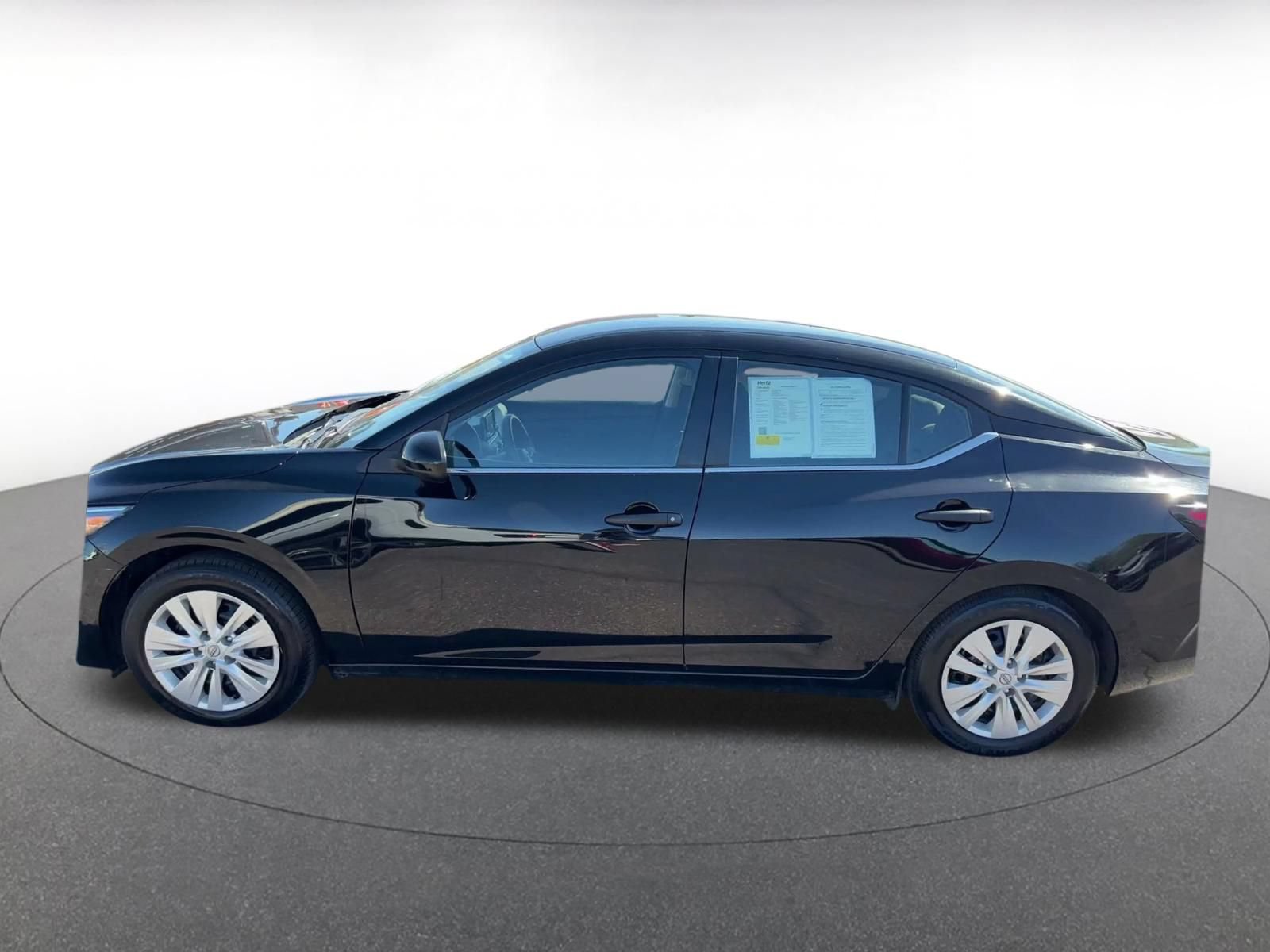Used 2025 Nissan Sentra S FWD image 8