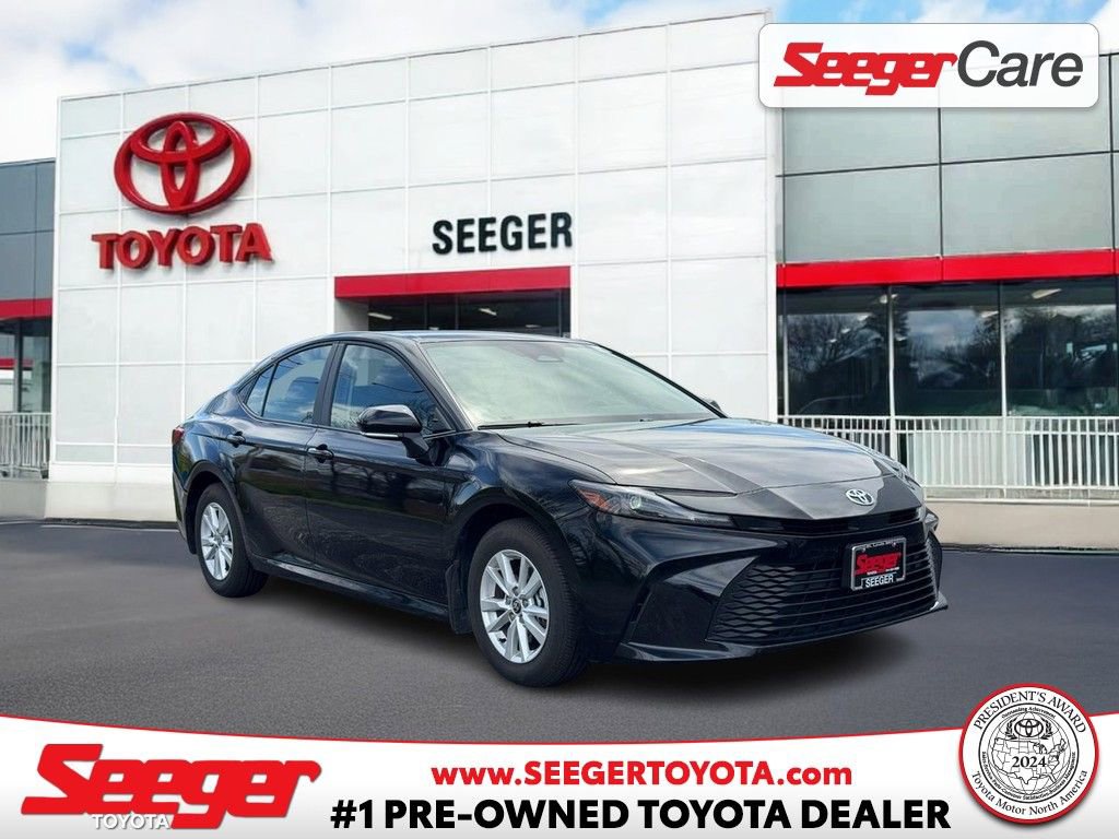 Used 2025 Toyota Camry LE w/ Convenience Package