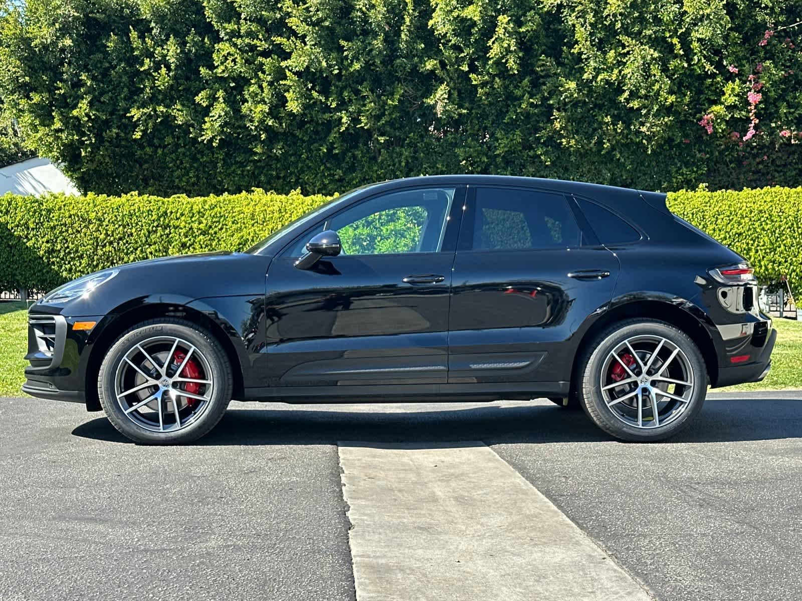 New 2026 Porsche Macan S AWD/4WD image 2