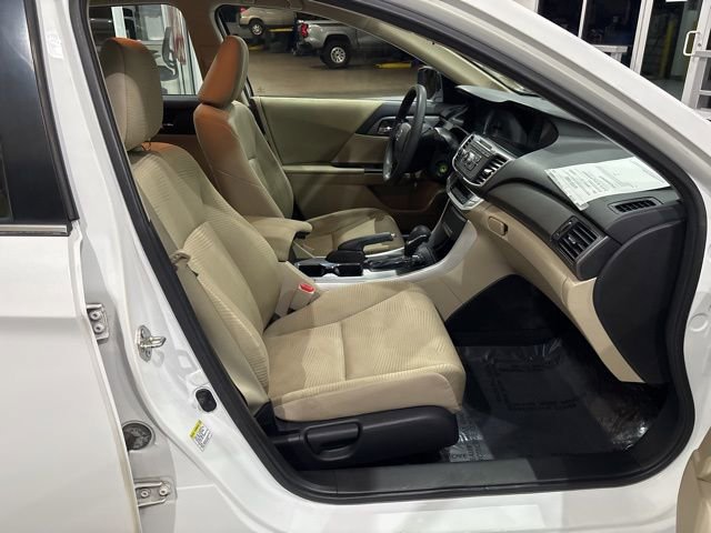 Used 2014 Honda Accord LX image 30
