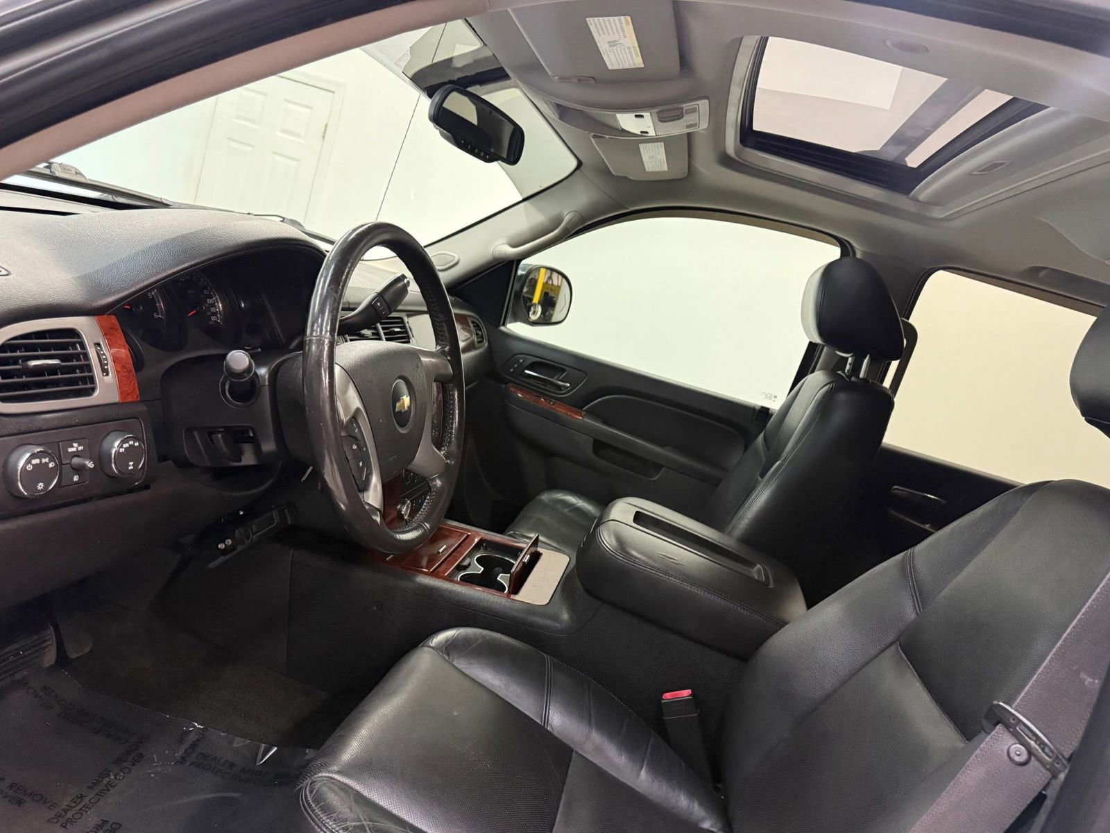 Used 2012 Chevrolet Avalanche LTZ image 16