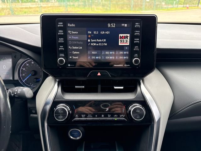 Used 2021 Toyota Venza LE w/ Carpet Mat Package (TMS) AWD/4WD image 27